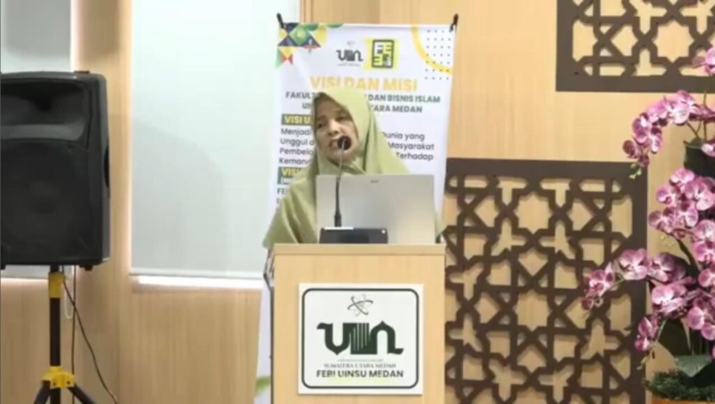 Maryam Batubara, M.A, Ph.D memberikan pidato di International Conference
